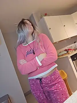 ScarletsWeb – Naživo XXX chat