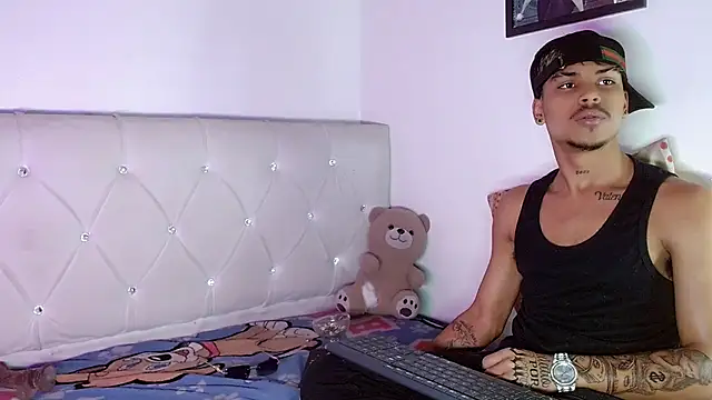 Chat +18 de Angel_foxc13 ao vivo