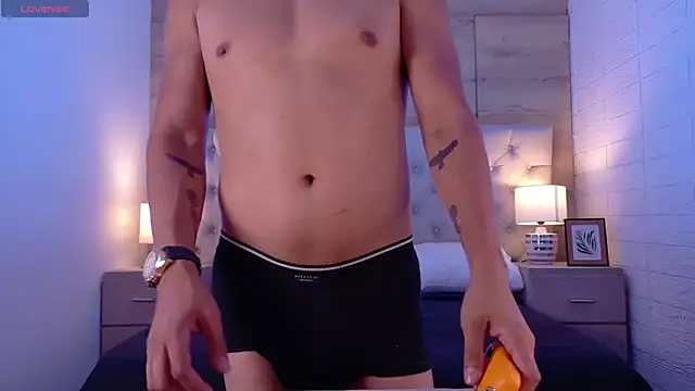 LiamDeeps Live XXX Chat