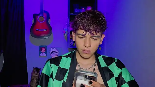 Živý XXX chat MikeyKuro