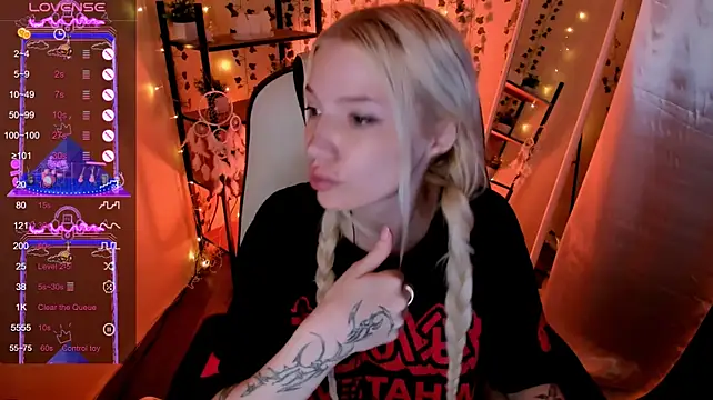 XXX chat uživo modela AnyaTaylor_