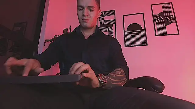 ALPHA_DOMINUS_のライブXXXチャット