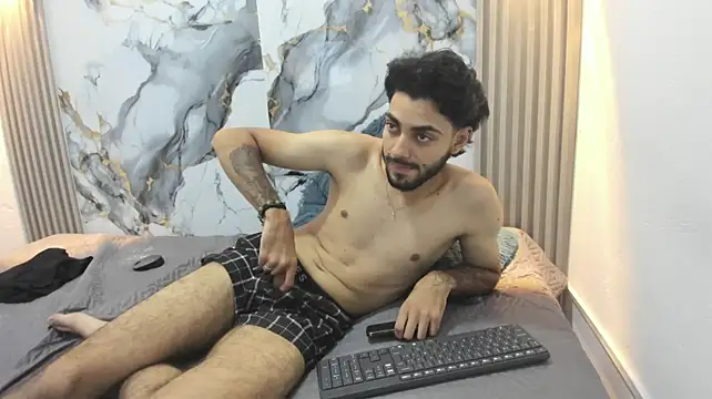 Онлайн чат XXX dashmonroe