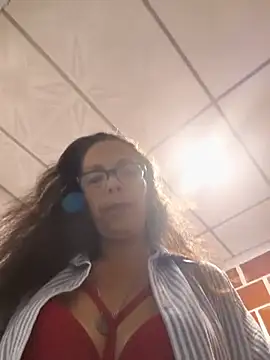 sexiigatica Chat XXX live