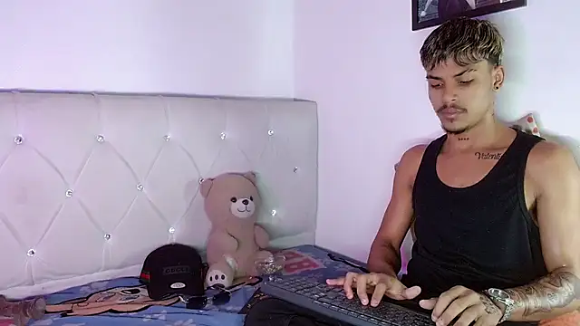 Angel_foxc13 Obrolan Langsung XXX
