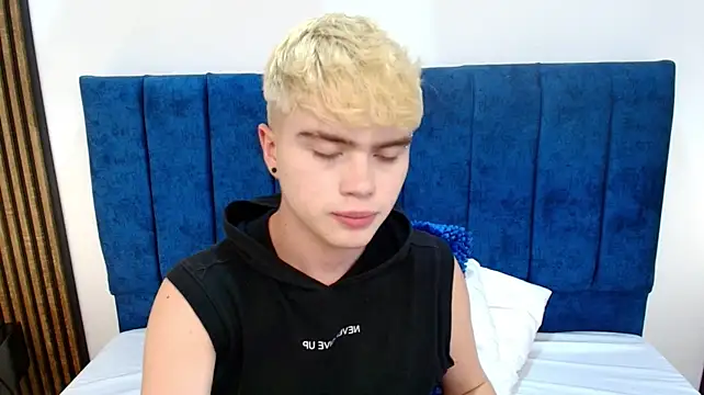 Czat XXX na żywo – Ian_Stone