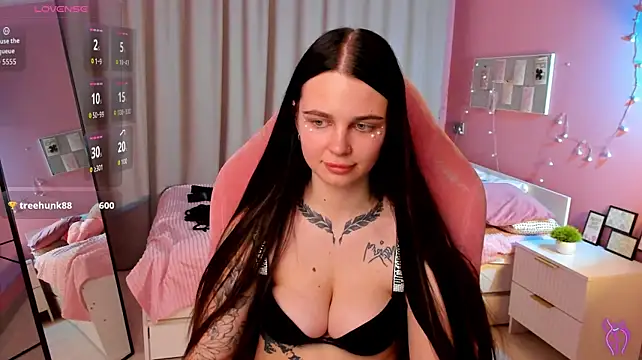 Mihcela_Furett Chat XXX in diretta