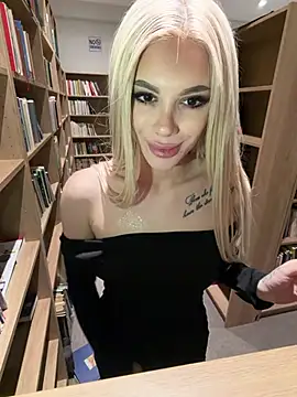 AlyssaFoxx_のライブXXXチャット