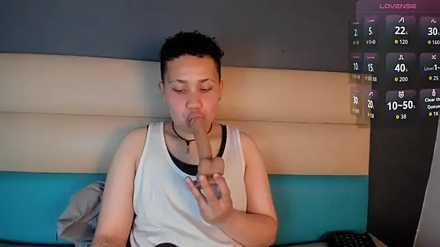 BullSmoke19 Live XXX Chat