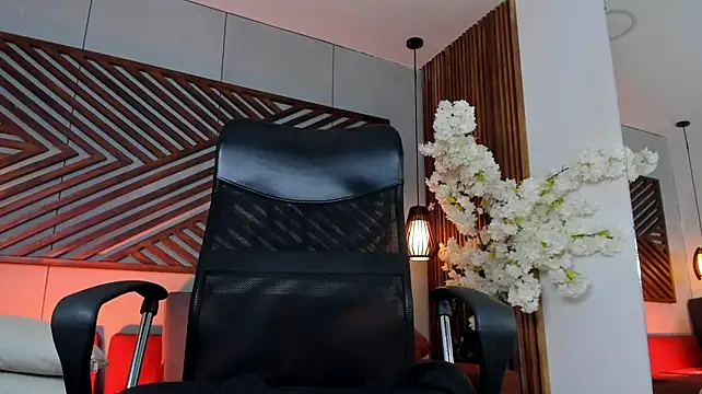B_Wild live XXX chat