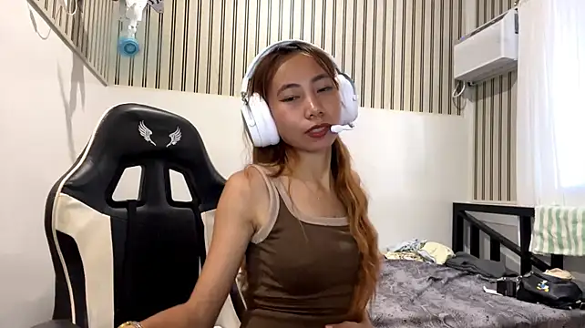 PiaSwida's Live XXX Chat