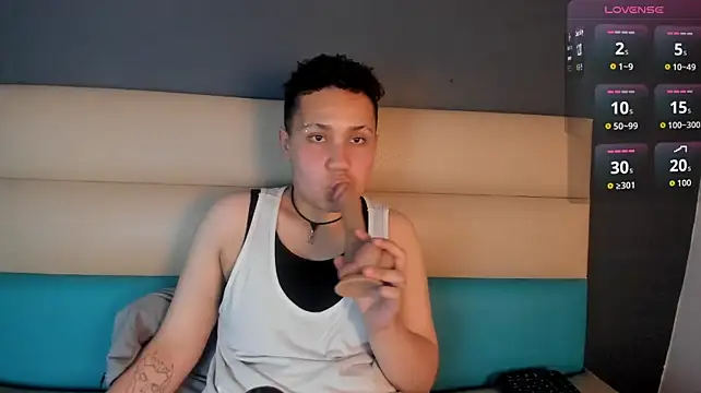 Онлайн чат XXX BullSmoke19