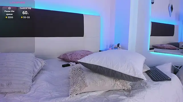 Sky_Loren Live XXX Chat