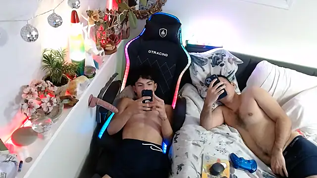Czat XXX na żywo – Kevinjchan1