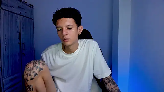 tylerrnova 라이브 XXX 채팅