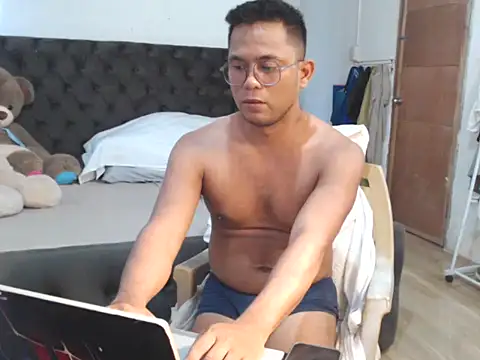 Chat XXX ao vivo de Sensualcharlie