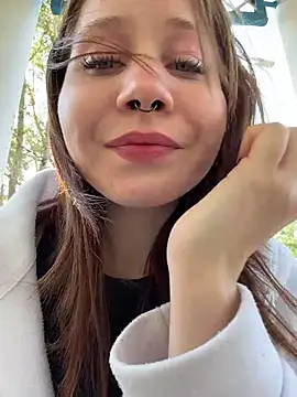 XXX chat uživo modela SlavicCandy
