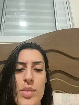 Chat +18 de Catmila94 ao vivo