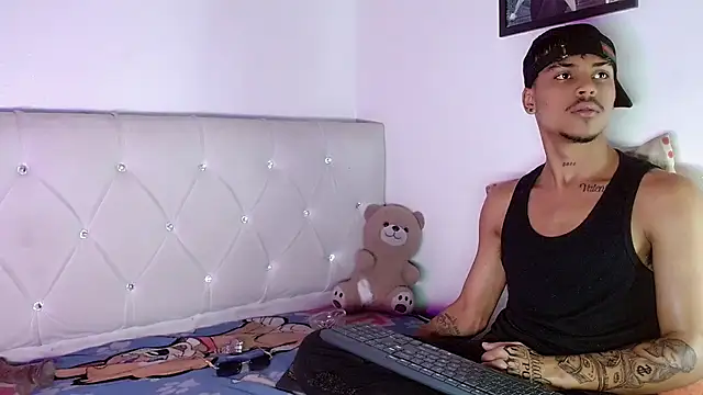دردشة Angel_foxc13 الجنسية المباشرة