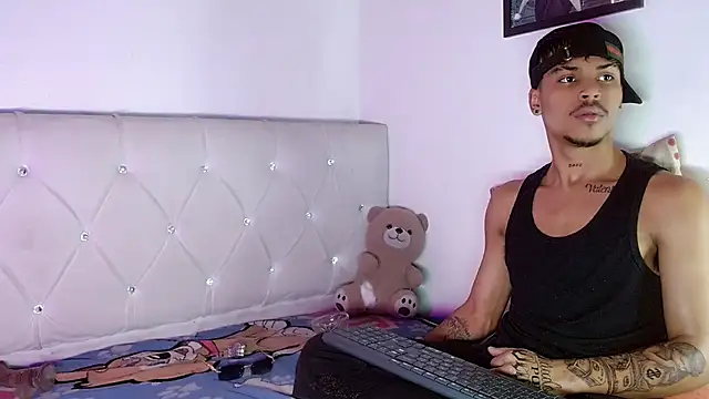 Angel_foxc13のライブXXXチャット