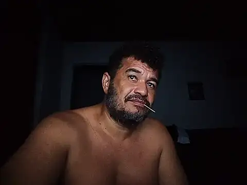 tarra122's Webcam Show