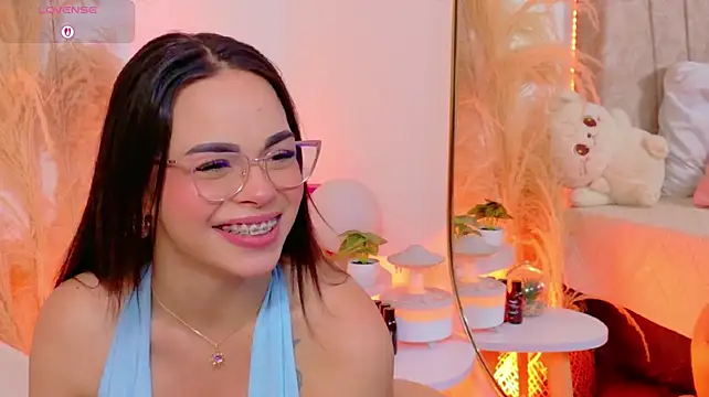 Maddie_Evanss Adlı Modelin Canlı XXX Sohbeti