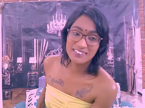 XXX chat uživo modela IndianRebel4u2Luv