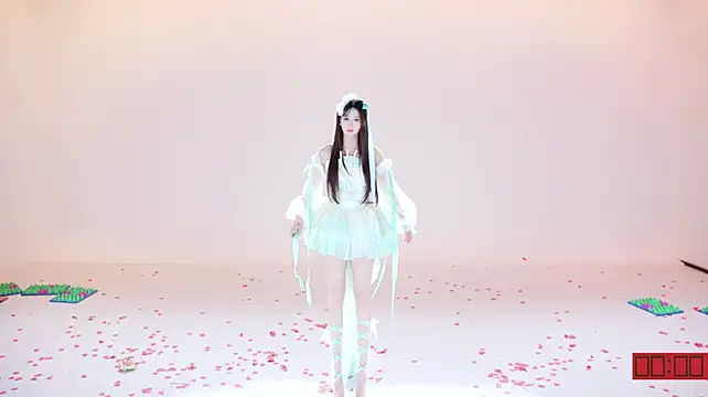 צ'אט XXX בשידור חי של TNT-cdc