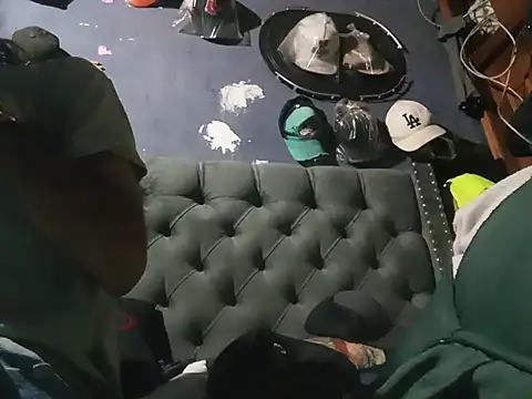 Živý XXX chat Hairy_mannn2