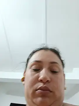 Chat +18 de Hot_bella12 ao vivo