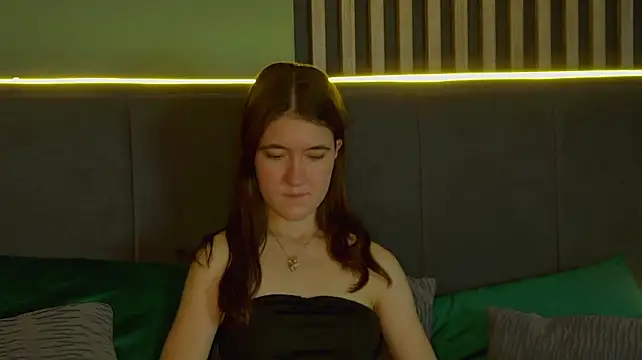AprilWulkings Adlı Modelin Canlı XXX Sohbeti