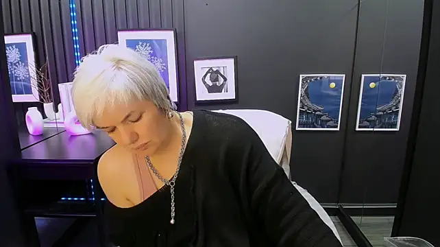 CarmenSoft's Live XXX Chat