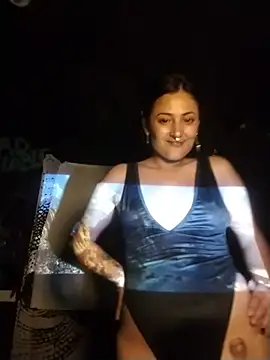 Chat +18 de nina_laurentt ao vivo