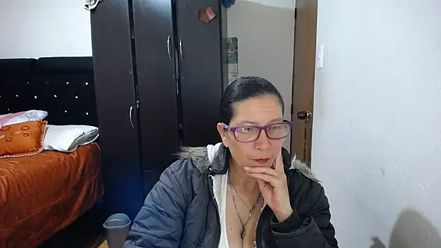 Chatroom XXX en direct de latin49