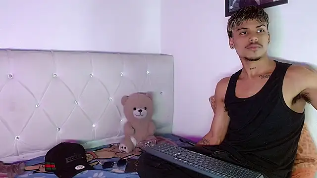 Angel_foxc13 live XXX chat