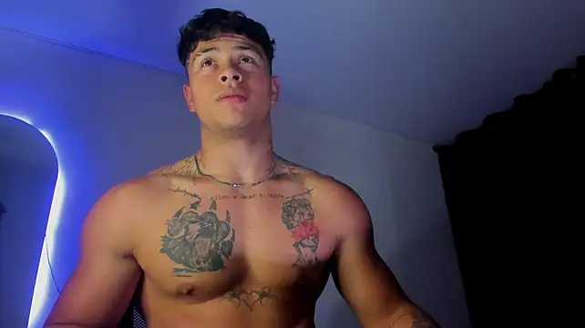 Dominic_Biker__ Chat XXX live