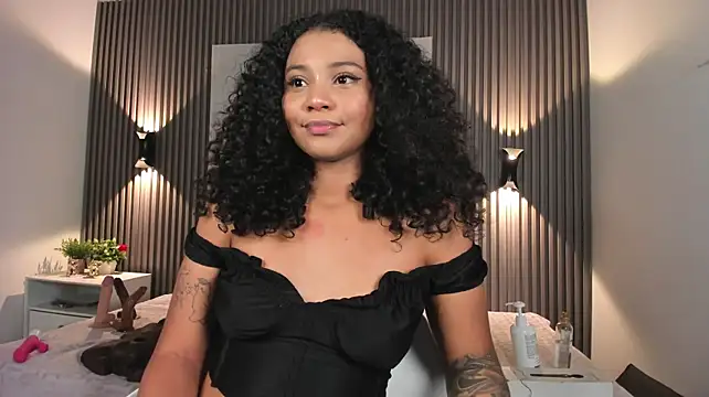 Zafiiraa's Live XXX Chat