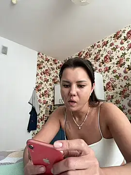 MiraMiss Chat XXX live