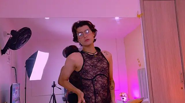Derek_Sinn Live XXX-Chat