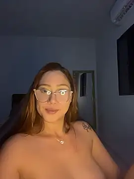 ruivinha2006 Adlı Modelin Canlı XXX Sohbeti