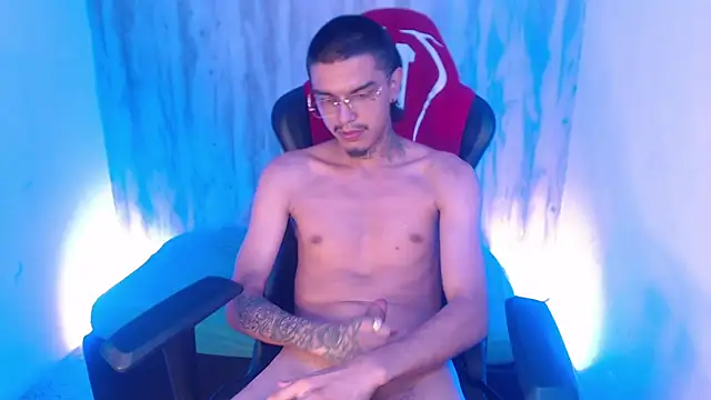XXX chat uživo modela Tayson_Hot