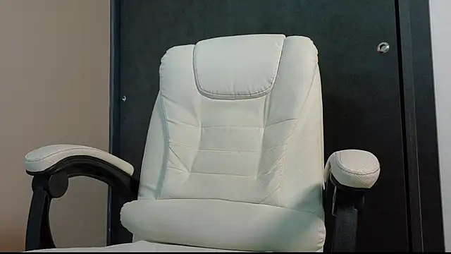 Chat +18 de eren_jeager ao vivo