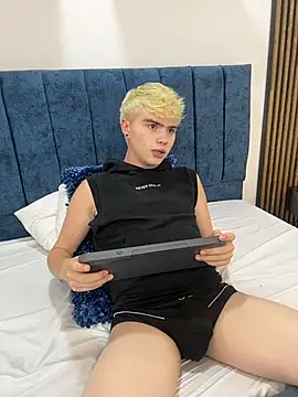 Chatroom XXX en direct de Ian_Stone