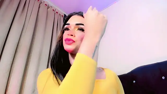 lesly_xx Adlı Modelin Canlı XXX Sohbeti