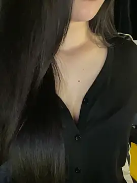 Elise68 Adlı Modelin Canlı XXX Sohbeti