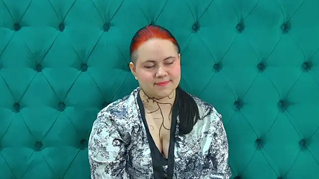DaisyHarts' Live XXX Chat