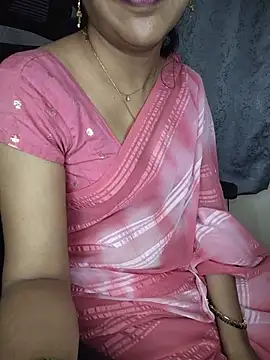 Cute-Smiely-Queen-Telugu Chat XXX in diretta