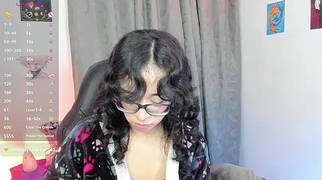 צ'אט XXX בשידור חי של indra_cam