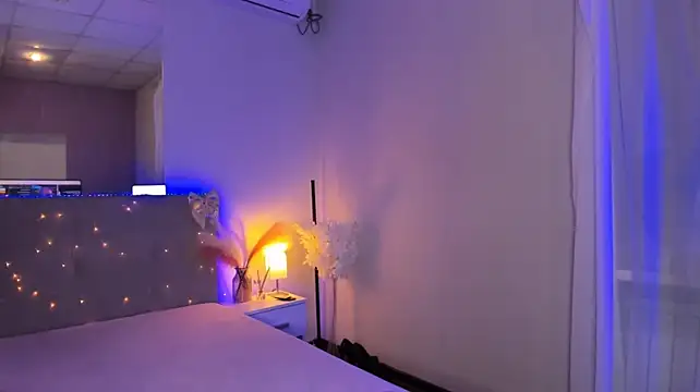 צ'אט XXX בשידור חי של Laura_Leee