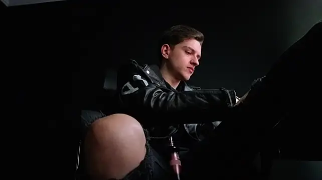 Czat XXX na żywo – FelixStarkk